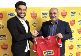 پرسپولیس مهاجم سپاهان را جذب کرد