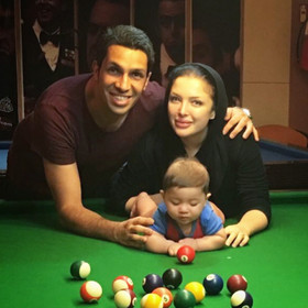 بیلیارد بازی خانوادگی فوتبالیست مشهور/عکس
