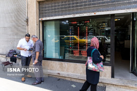 صرافی ‌ها هیچ ارزی خارج از دستورالعمل نمی‌فروختند اما خریدار ارز بودند!