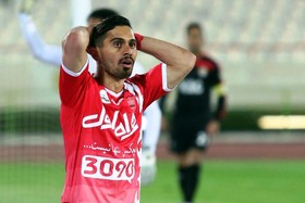 ‌خط‌ خوردن غیر فنی یک بازیکن از لیست پرسپولیس