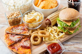رژیم غذایی چرب منجر به بروز مشکلات بینایی سالمندان می شود