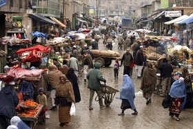 عدم شرکت در نماز ظهر باعث تعطیلی ۴۰ مغازه شد