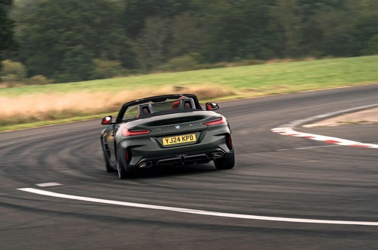 سایبرستر چینی در مثابل بیامو Z۴ حرفی برای گفتن دارد؟