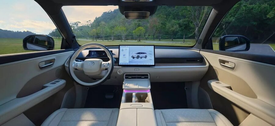 استقبال چشمگیر از تویوتای یک میلیاردی