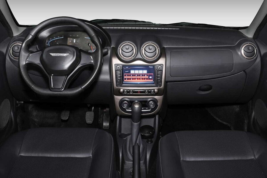 ال ۹۰ ایرانی یا رانا پلاس؛ کدامیک بهتر است؟