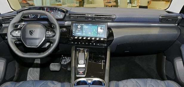 واردات دوباره سدان لوکس فرانسوی + عکس