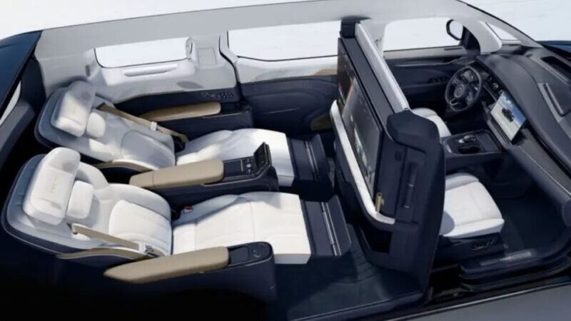 استفاده از طلای ۲۴ عیار در ساخت ماشین ۱۰ میلیاردی چینی + تصاویر