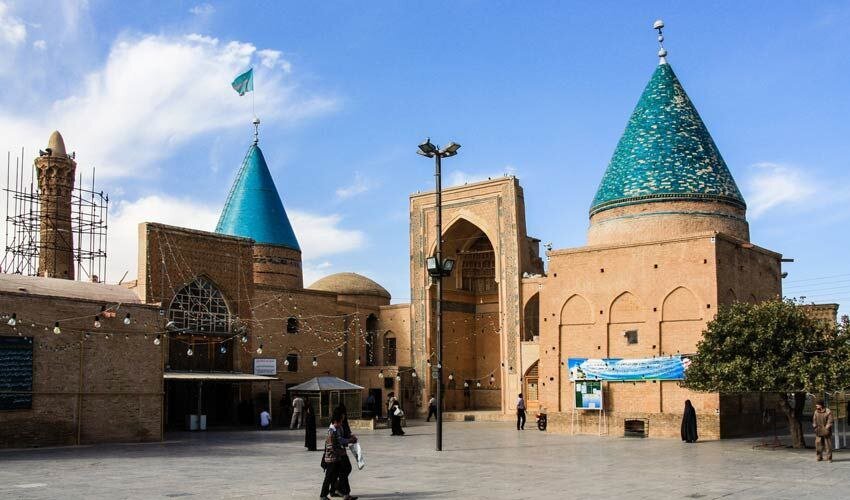 سفر به قاره کوچک؛ گشتوگذار در جنگل تا قدم بر روی رملهای کویری