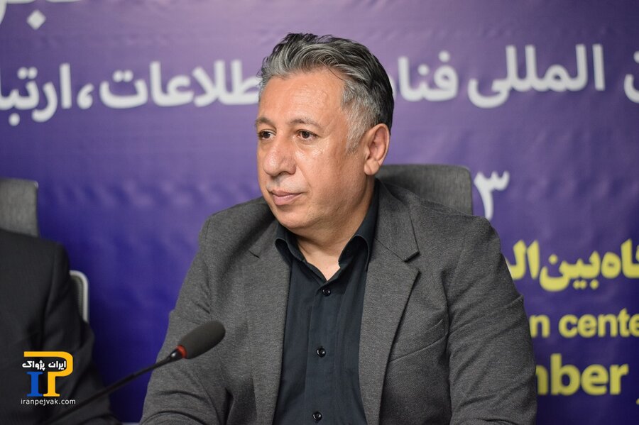 معرفی توانمندیهای صنعت ارتباطات کشور به دولت در نمایشگاه کیتکس