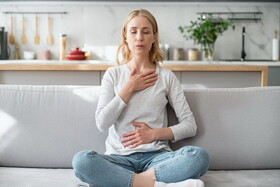 چگونه با اضطراب ناشی از بحران مقابله کنیم؟