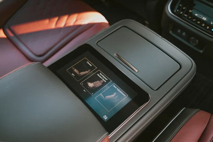 قابل‌ اطمینان‌ترین شاسی‌بلند لوکس را بشناسید + تصاویر