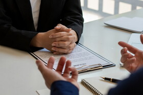 در مصاحبه استخدامی از من خواستند وضو بگیرم