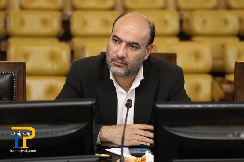 علیرضا نثاری