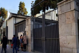 کلاهبرداران جلوی سفارت آلمان، متقاضیان ویزای کار را سرکیسه می کنند