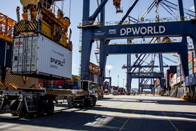 نفوذ سیاسی امارات با جرثقیل‌های بندری در تمام جهان