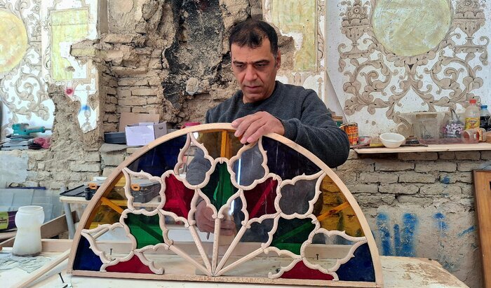 تلفیق هندسه چوب و رنگ در گرهچینی اصفهان + تصاویر