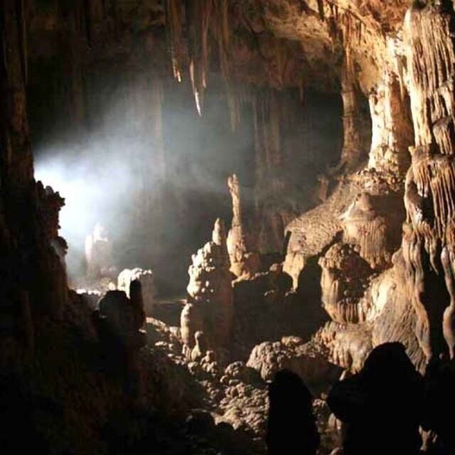 غار ناشناخته کنا تاریکه در استان ایلام