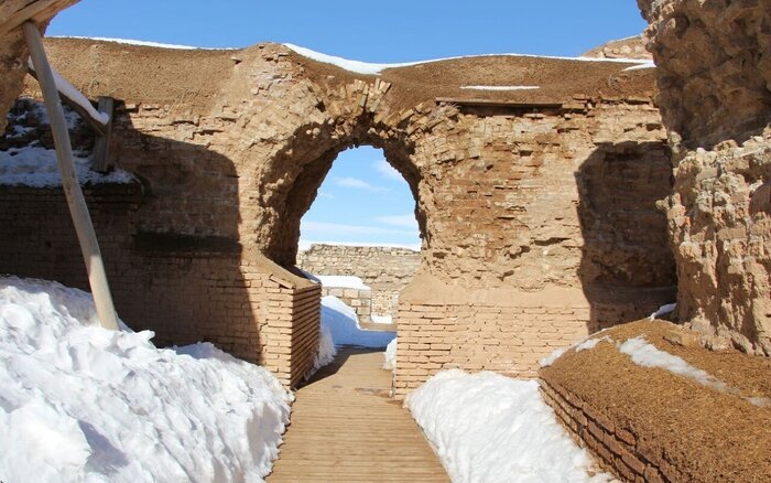 تخت سلیمان تکاب؛ اثر پر رمز و راز باستانی