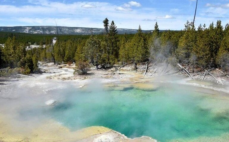 معرفی شش چشمه آبگرم درمانی ایران