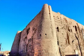 قلعه سنگ بست زواره متعلق به یکی از مقربان حسن صباح