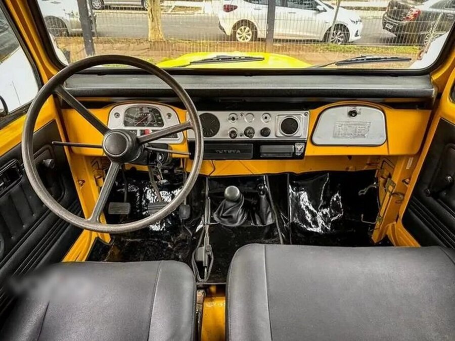 قیمت لندکروزر ۴۰ ساله با موتور مرسدس بنز