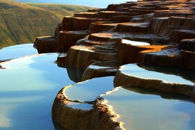 تصویری شگفت انگیز از چشمه‌های باداب سورت