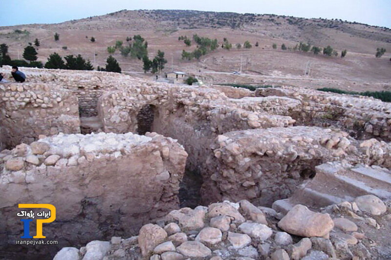 کاخ اربابی گیلانغرب را بیشتر آشنا شویم + فیلم