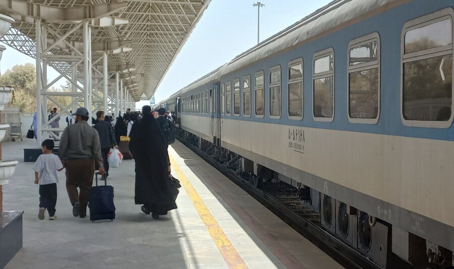 فروش بلیط قطار